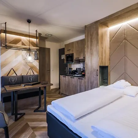24 By Avenida - Mountain Hotel Kaprun Exterior photo