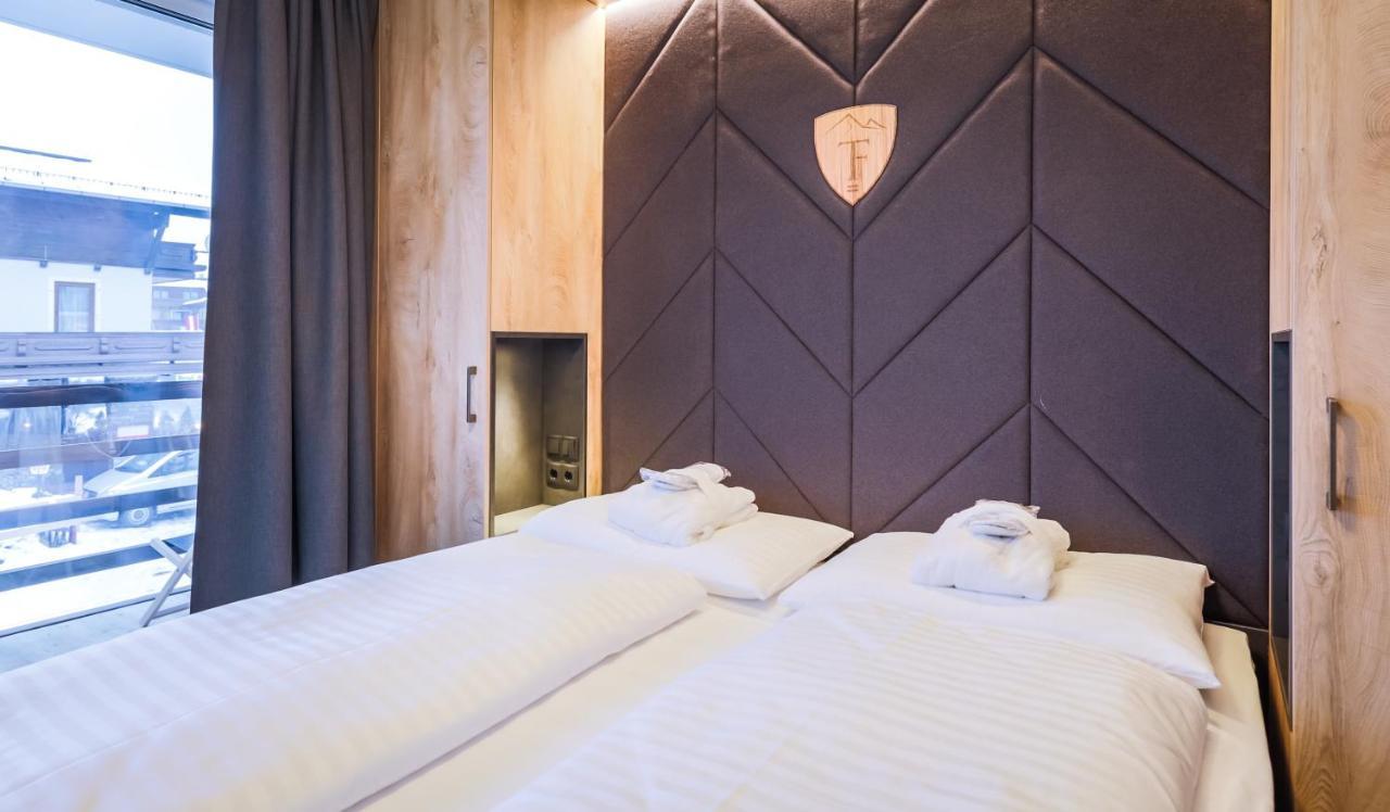 24 By Avenida - Mountain Apartment
