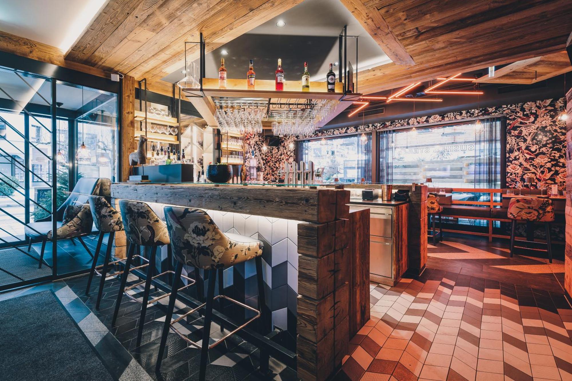 24 By Avenida - Mountain Apartment